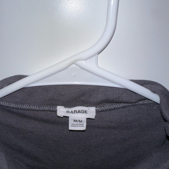 Garage Ruched Build up Neck Top - Picture 4 of 5